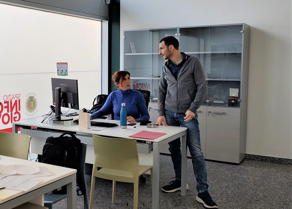 informagiovani bergamo foto lavoro di squadra docenti